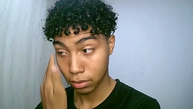 Snapshot of sexy_diamante_ chatting on November 2, 3:28 pm sexy diamante online show from November 2, 3:28 pm