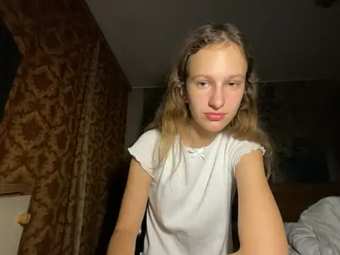 Eva Angel3 online show from September 16, 6:20 pm