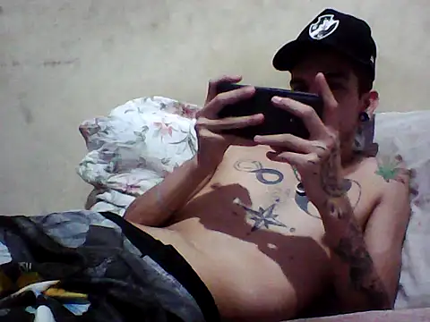 gatobranco001 online show from March 19, 6:03 am
