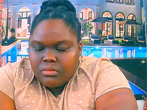 Snapshot of EbonyHotBuns chatting on November 24, 7:14 pm EbonyHotBuns online show from November 24, 7:14 pm