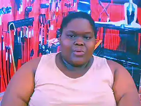 Snapshot of EbonyHotBuns chatting on October 26, 8:48 am EbonyHotBuns online show from October 26, 8:48 am