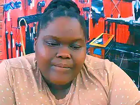 Snapshot of EbonyHotBuns chatting on November 11, 7:47 am EbonyHotBuns online show from November 11, 7:47 am