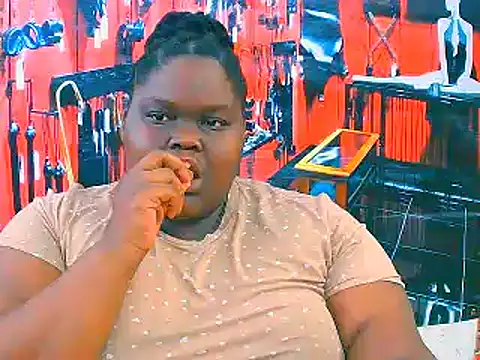 Snapshot of EbonyHotBuns chatting on November 8, 7:06 pm EbonyHotBuns online show from November 8, 7:06 pm