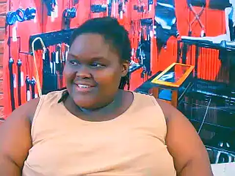 Snapshot of EbonyHotBuns chatting on November 2, 10:26 pm EbonyHotBuns online show from November 2, 10:26 pm