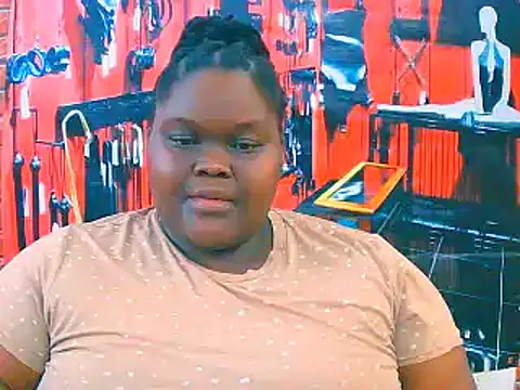 Snapshot of EbonyHotBuns chatting on November 7, 6:51 am EbonyHotBuns online show from November 7, 6:51 am