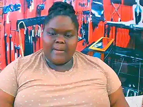 Snapshot of EbonyHotBuns chatting on November 11, 7:52 pm EbonyHotBuns online show from November 11, 7:52 pm