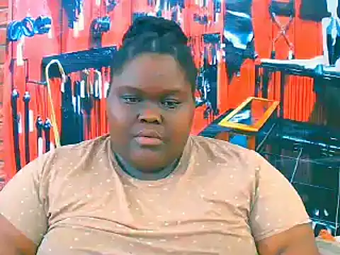 Snapshot of EbonyHotBuns chatting on November 15, 9:02 am EbonyHotBuns online show from November 15, 9:02 am