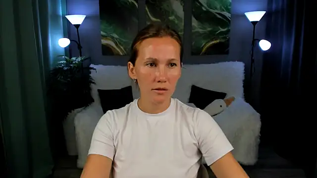 Snapshot of MichelleOrtis chatting on September 17, 12:51 pm MichelleOrtis online show from September 17, 12:51 pm