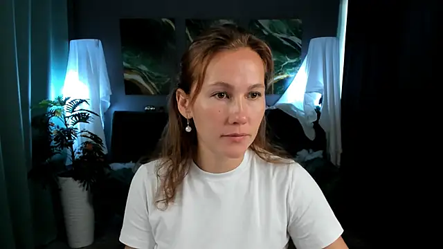 Snapshot of MichelleOrtis chatting on November 6, 6:17 am MichelleOrtis online show from November 6, 6:17 am