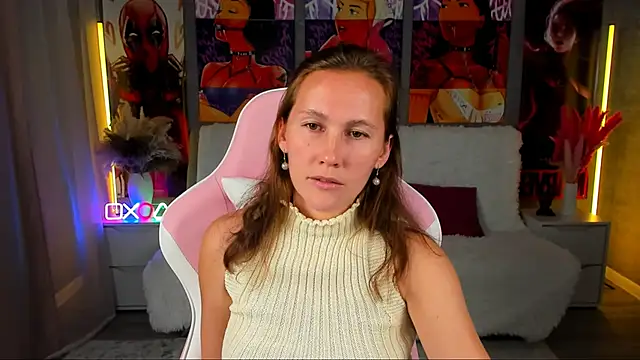 Snapshot of MichelleOrtis chatting on December 2, 12:40 pm MichelleOrtis online show from December 2, 12:40 pm