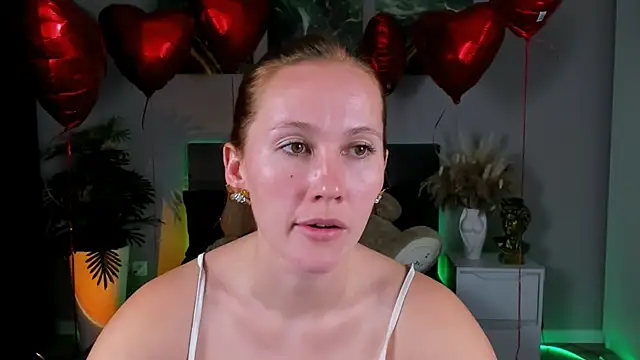 Snapshot of MichelleOrtis chatting on March 1, 5:16 pm MichelleOrtis online show from March 1, 5:16 pm