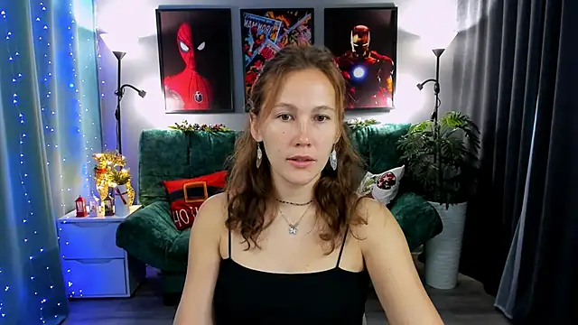 Snapshot of MichelleOrtis chatting on December 19, 6:05 am MichelleOrtis online show from December 19, 6:05 am