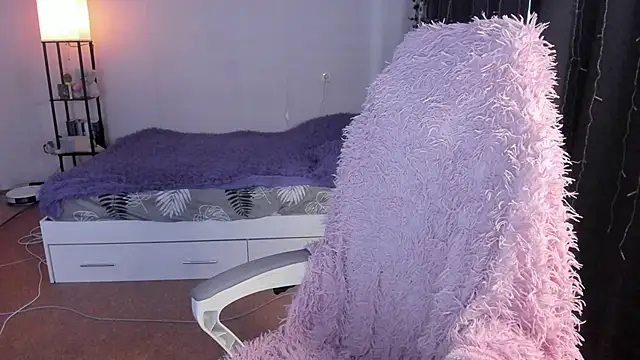 ReddHotPipper online show from January 19, 3:21 am