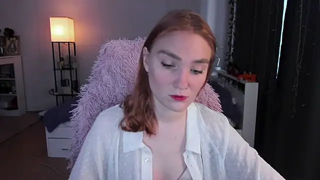 ReddHotPipper online show from February 19, 3:36 am