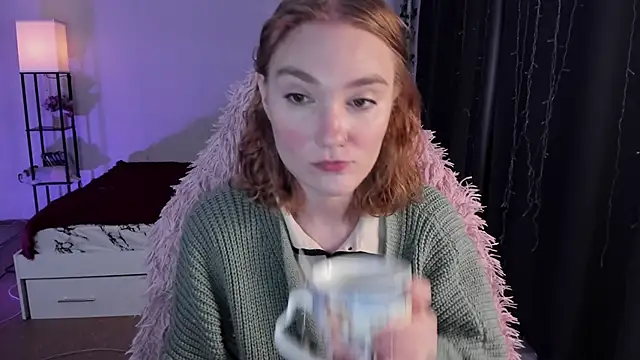 Snapshot of ReddHotPipper chatting on October 23, 3:16 am ReddHotPipper online show from October 23, 3:16 am