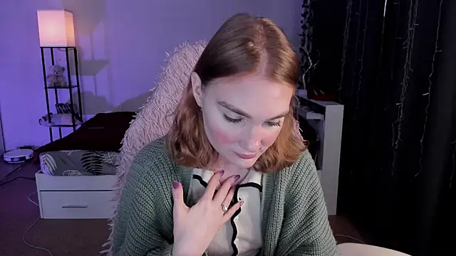 Snapshot of ReddHotPipper chatting on November 4, 3:10 am ReddHotPipper online show from November 4, 3:10 am