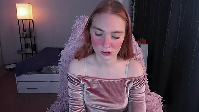 ReddHotPipper online show from February 14, 3:29 am