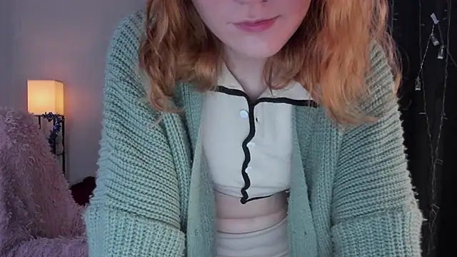 Snapshot of ReddHotPipper chatting on December 4, 3:38 am ReddHotPipper online show from December 4, 3:38 am