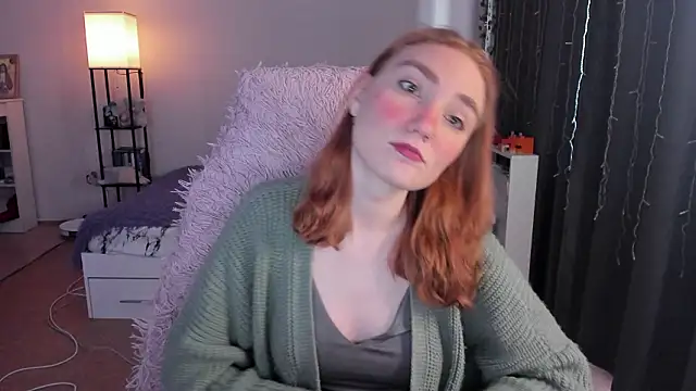 ReddHotPipper online show from March 1, 4:01 am