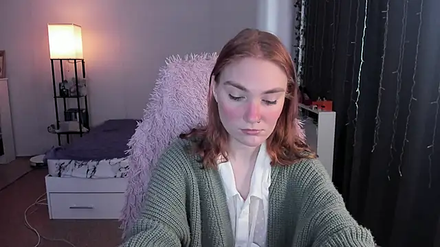 ReddHotPipper online show from March 2, 3:40 am