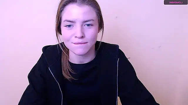 Snapshot of MissOliviaa_ chatting on January 16, 11:37 am MissOliviaa  online show from January 16, 11:37 am