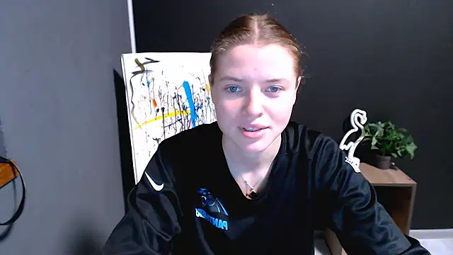 Snapshot of MissOliviaa_ chatting on November 12, 1:37 pm MissOliviaa online show from November 12, 1:37 pm