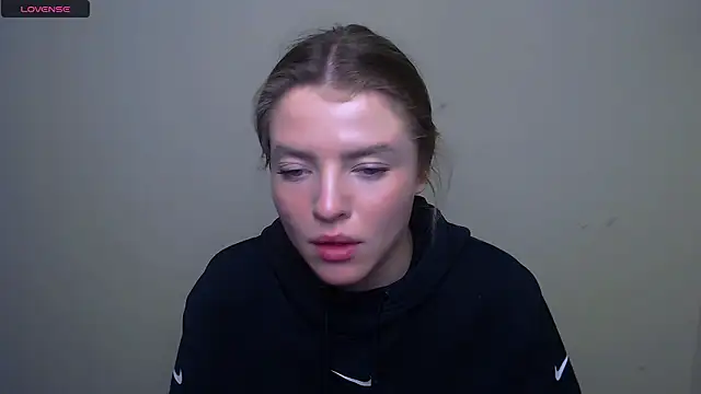 Snapshot of MissOliviaa_ chatting on February 26, 2:49 pm MissOliviaa  online show from February 26, 2:49 pm