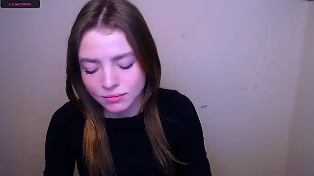Snapshot of MissOliviaa_ chatting on February 16, 7:48 am MissOliviaa  online show from February 16, 7:48 am