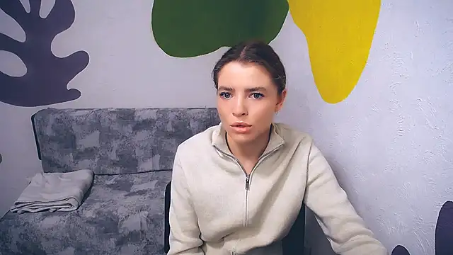 Snapshot of MissOliviaa_ chatting on December 2, 7:32 am MissOliviaa online show from December 2, 7:32 am