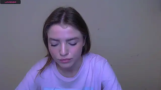 Snapshot of MissOliviaa_ chatting on February 27, 11:39 am MissOliviaa  online show from February 27, 11:39 am