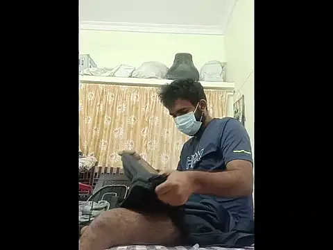 nick05inch online show from December 20, 7:33 am