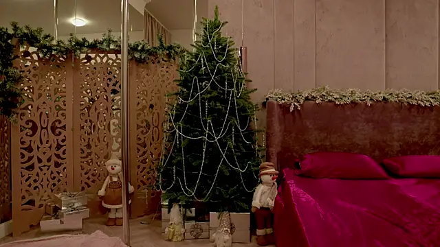 Smiley Mia online show from January 12, 5:03 am