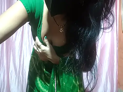 poojaxxx65 online show from March 17, 11:24 pm