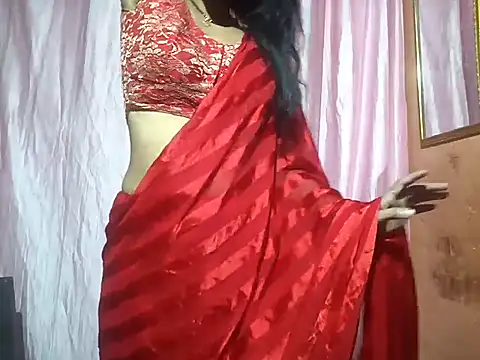 poojaxxx65 online show from March 10, 9:56 am