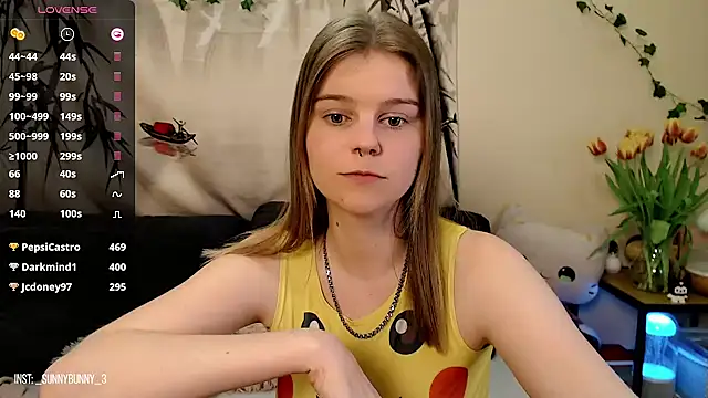 Snapshot of Moona_xx chatting on March 20, 9:02 pm Moona xx online show from March 20, 9:02 pm