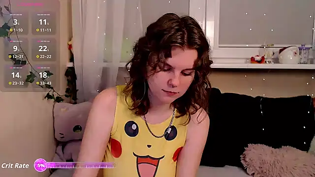 Snapshot of Moona_xx chatting on December 4, 8:30 pm Moona xx online show from December 4, 8:30 pm