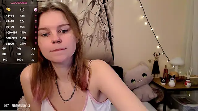 Snapshot of Moona_xx chatting on January 25, 11:22 pm Moona xx online show from January 25, 11:22 pm