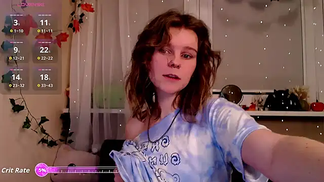 Snapshot of Moona_xx chatting on November 17, 6:23 pm Moona xx online show from November 17, 6:23 pm