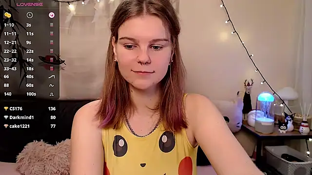 Snapshot of Moona_xx chatting on January 7, 11:45 pm Moona xx online show from January 7, 11:45 pm