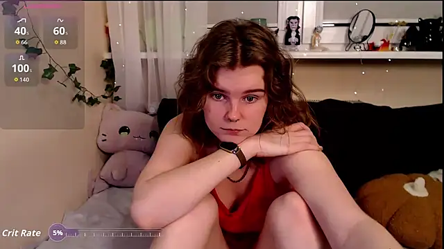 Snapshot of Moona_xx chatting on November 18, 6:44 pm Moona xx online show from November 18, 6:44 pm