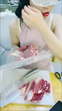 Snapshot of wannahoney chatting on December 8, 4:33 am wannahoney online show from December 8, 4:33 am