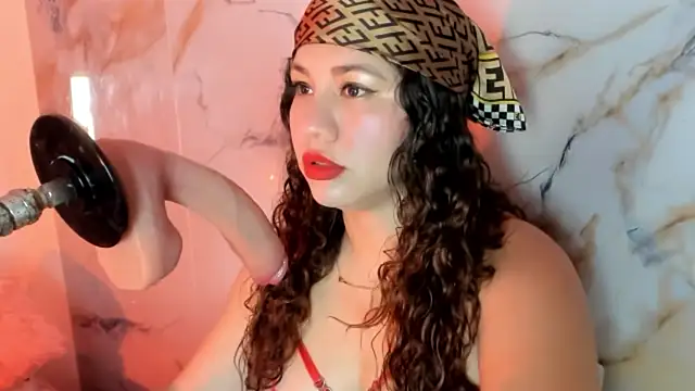 hade cute online show from May 26, 2:26 pm