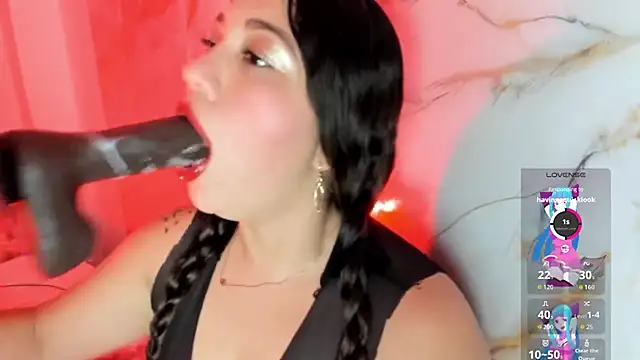 hade cute online show from May 13, 6:26 pm