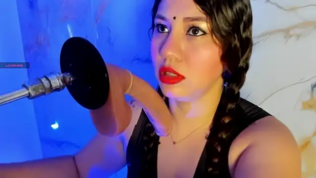 hade cute online show from April 9, 3:40 pm