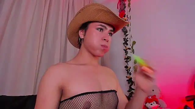 Little michell online show from November 15, 2:37 am