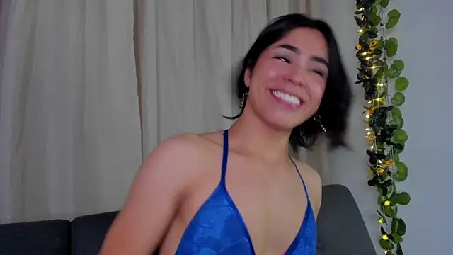 Little michell online show from May 10, 2:48 am