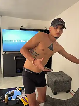 ArturoDelgado1 online show from March 28, 4:30 pm