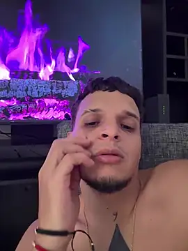 ArturoDelgado1 online show from March 18, 2:41 pm