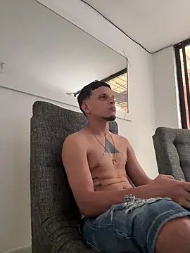 ArturoDelgado1 online show from March 11, 3:06 pm