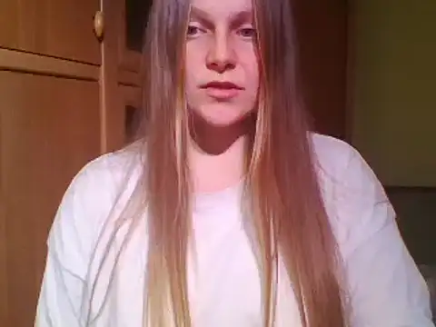 Snapshot of Evasapples chatting on February 4, 9:20 pm Evasapples online show from February 4, 9:20 pm